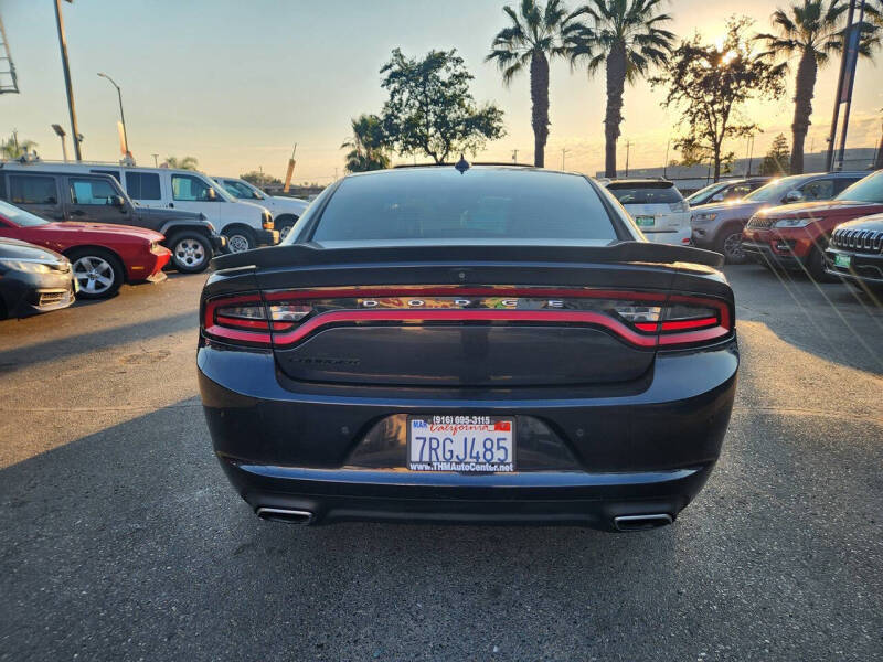 2016 Dodge Charger SXT
