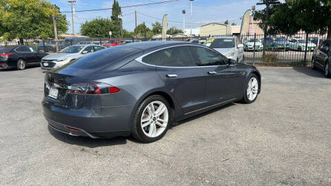 2014 Tesla Model S