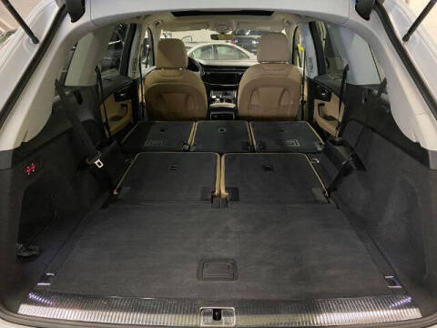 2020 Audi Q7 quattro Premium Plus 55 TFSI