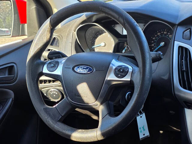 2012 Ford Focus SE