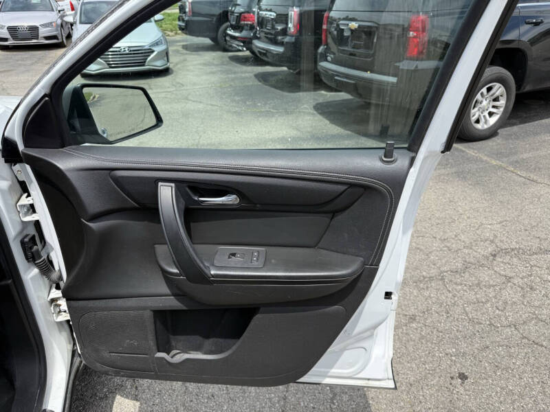 2016 GMC Acadia SLE-2