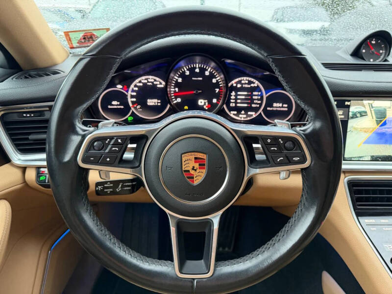 2018 Porsche Panamera 4S