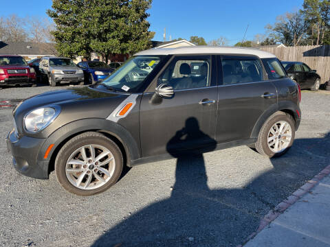 2011 MINI Cooper Countryman for sale at LAURINBURG AUTO SALES in Laurinburg NC