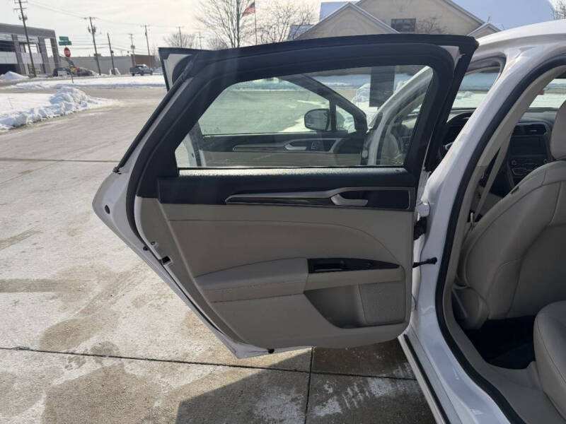 2020 Ford Fusion SEL