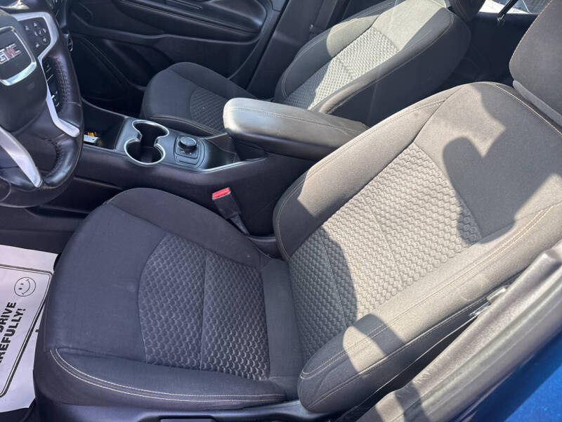 2021 GMC Terrain SLE