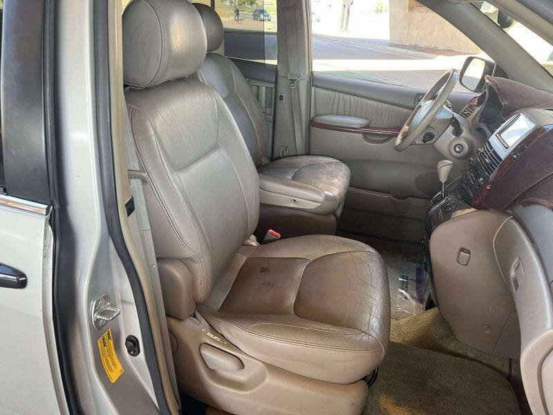2004 Toyota Sienna