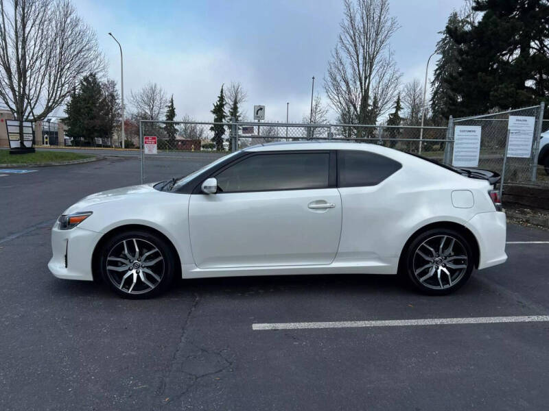 2016 Scion tC null photo 8