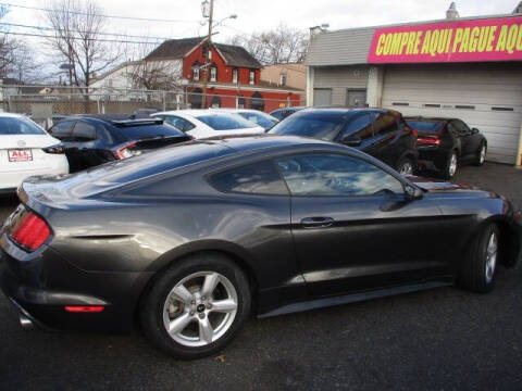2017 Ford Mustang V6