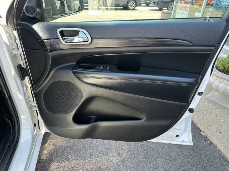 2019 Jeep Grand Cherokee Altitude