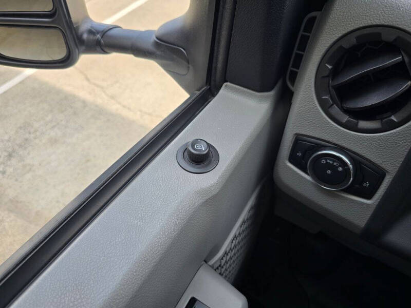 2022 Ford E-Series