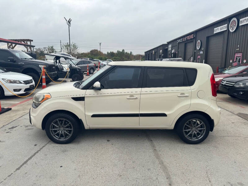 2013 Kia Soul +