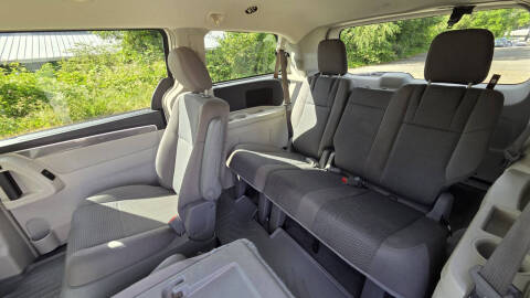 2012 Volkswagen Routan S