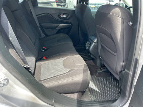 2019 Jeep Cherokee Latitude