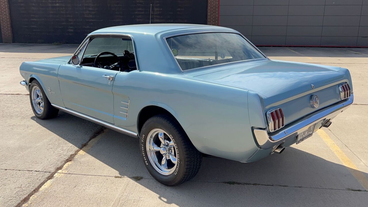 1966 Ford Mustang 44