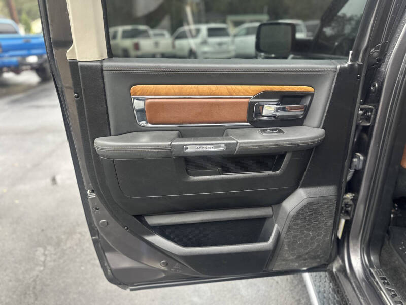 2015 RAM 1500 Laramie Limited