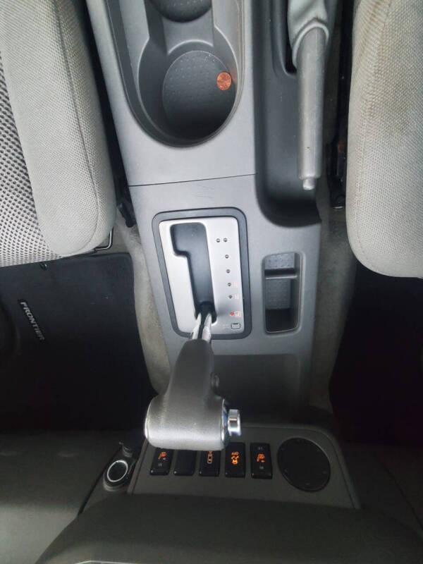 2016 Nissan Frontier SV