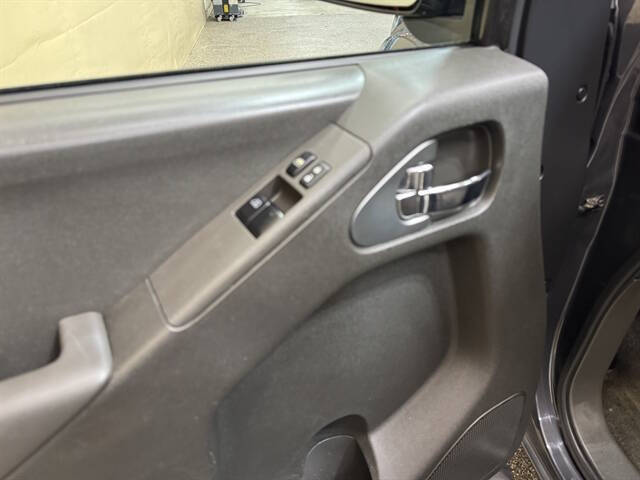 2015 Nissan Frontier SV V6