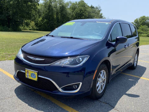 2020 Chrysler Pacifica Touring