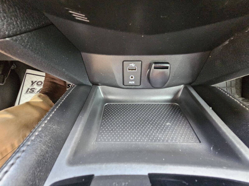 2017 Nissan Rogue S
