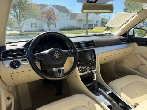 2012 Volkswagen Passat SE PZEV