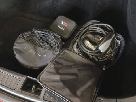 2016 Tesla Model S 70