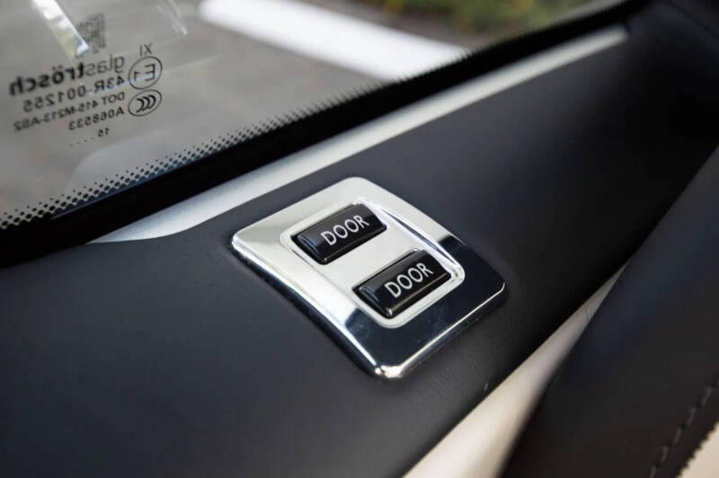 2016 Rolls-Royce Phantom Drophead Coupe