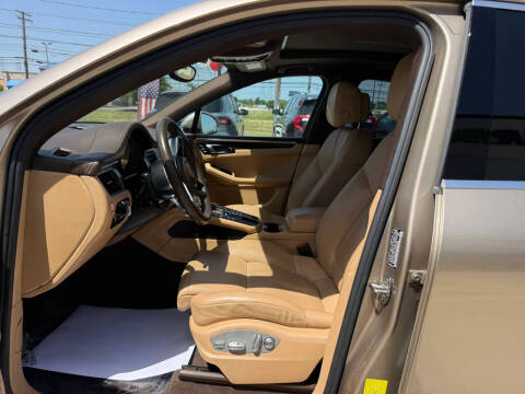2018 Porsche Macan S