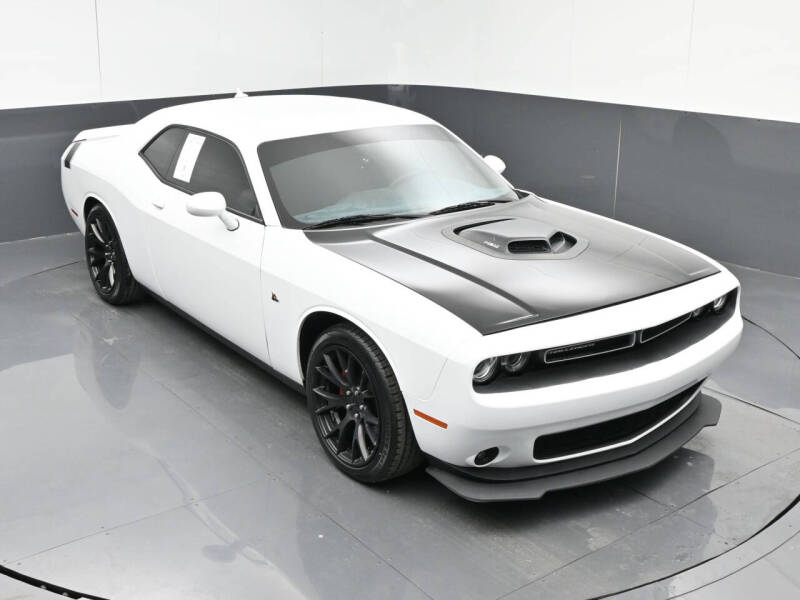 2017 Dodge Challenger R/T Plus