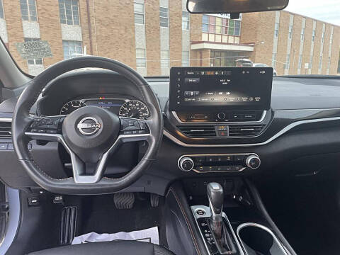 2024 Nissan Altima 2.5 SR