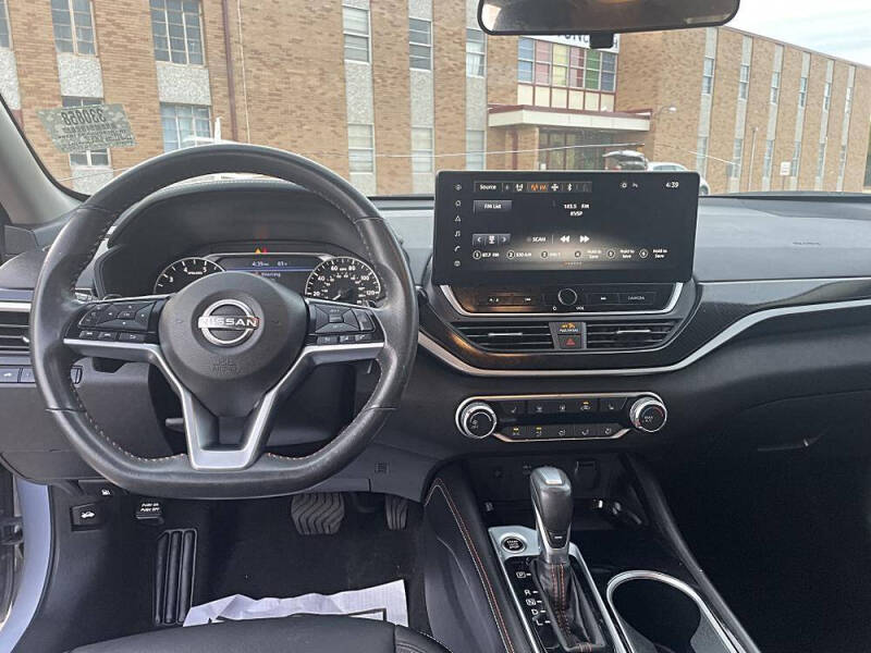 2024 Nissan Altima 2.5 SR