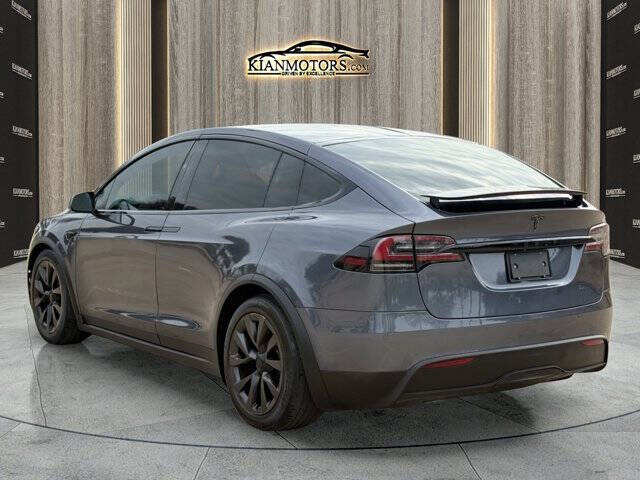 2023 Tesla Model X Standard Range