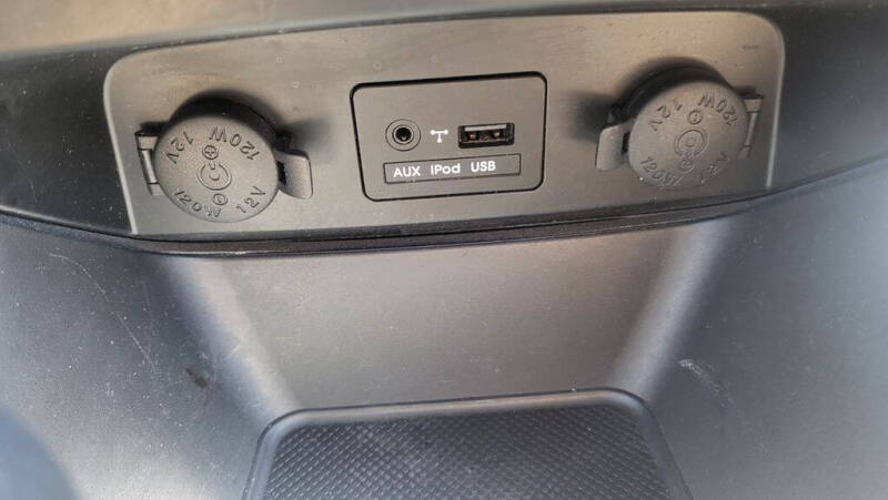 2011 Kia Sorento LX