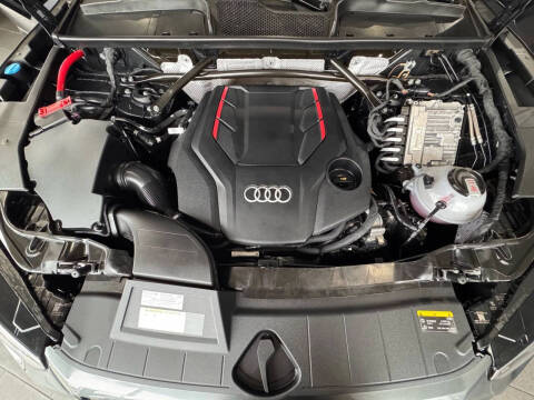 2024 Audi SQ5 3.0T quattro Premium Plus