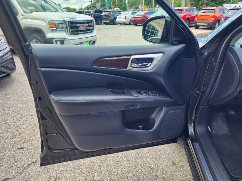 2015 Nissan Pathfinder Platinum