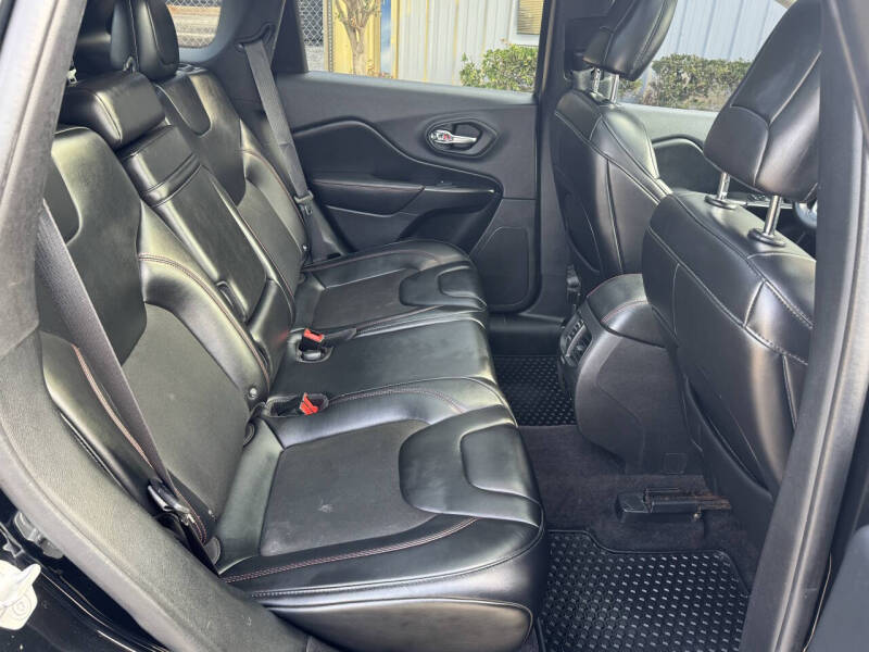 2019 Jeep Cherokee Trailhawk