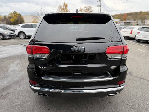 2020 Jeep Grand Cherokee Summit