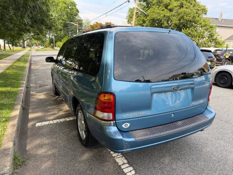 2001 Ford Windstar SE