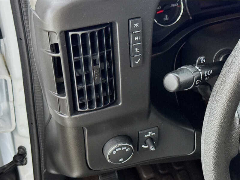 2025 GMC Savana 2500