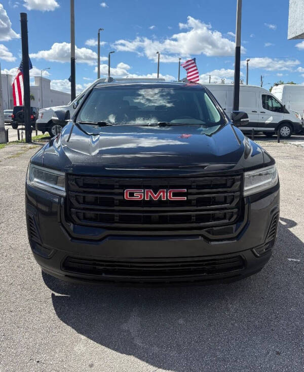 2023 GMC Acadia SLE