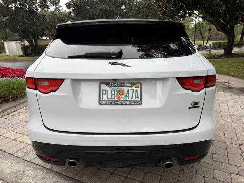 2018 Jaguar F-PACE S