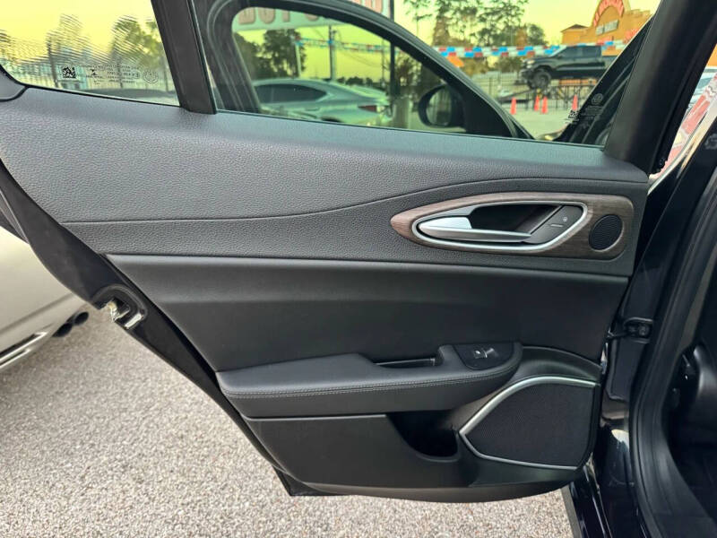 2018 Alfa Romeo Giulia Ti Lusso