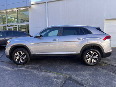 2024 Volkswagen Atlas Cross Sport SE 4Motion