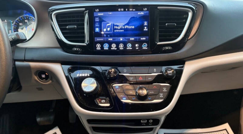 2017 Chrysler Pacifica Touring Plus
