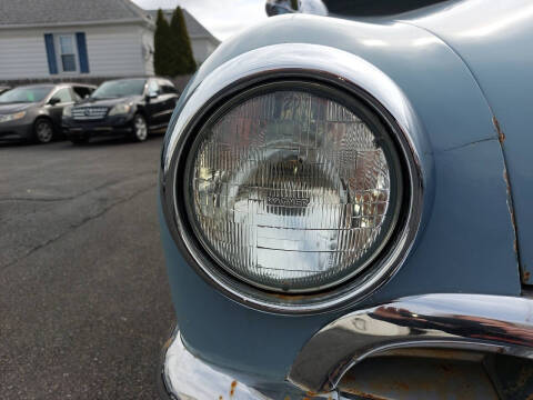 1951 Ford Deluxe