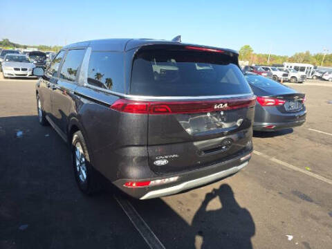 2024 Kia Carnival LX