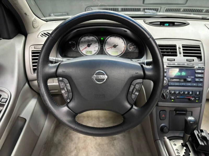 2002 Nissan Maxima