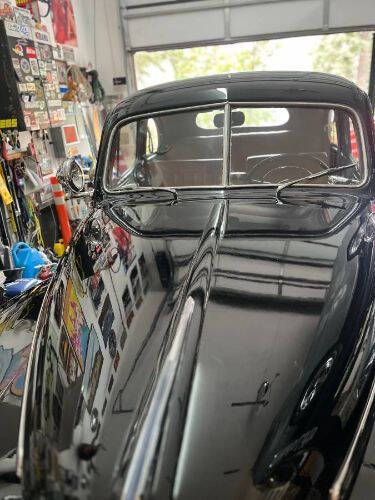 1947 Ford Super Deluxe