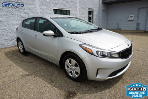 2017 Kia Forte5 LX