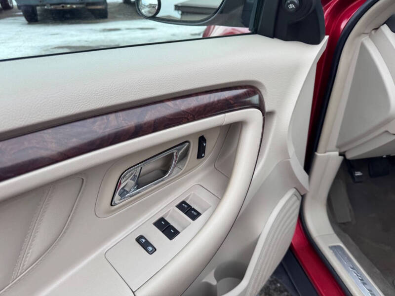 2011 Ford Taurus Limited