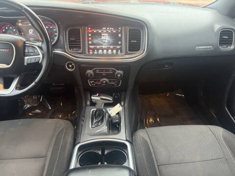 2016 Dodge Charger SXT